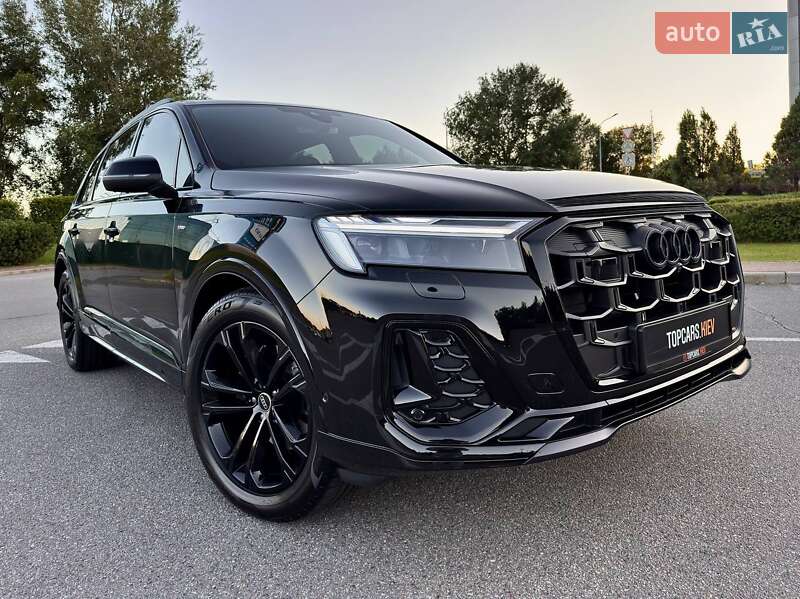 Внедорожник / Кроссовер Audi Q7 2025 в Киеве