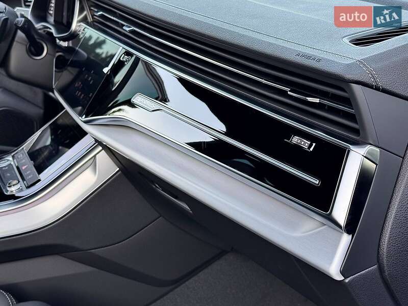Внедорожник / Кроссовер Audi Q7 2025 в Киеве