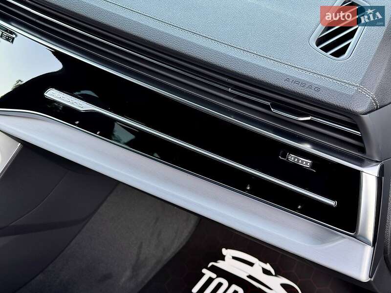 Внедорожник / Кроссовер Audi Q7 2025 в Киеве
