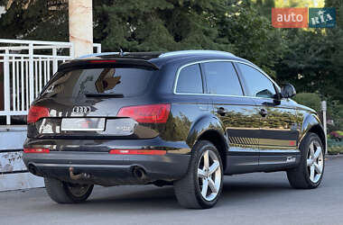 Позашляховик / Кросовер Audi Q7 2009 в 