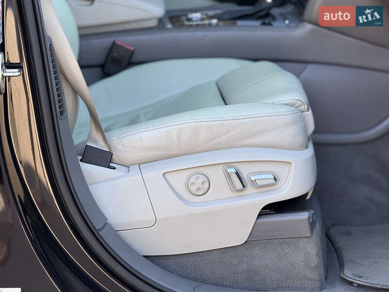 Внедорожник / Кроссовер Audi Q7 2009 в Тернополе