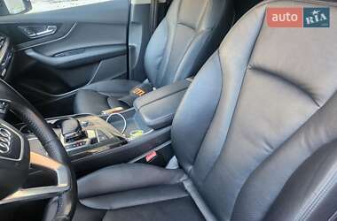 Внедорожник / Кроссовер Audi Q7 2016 в 