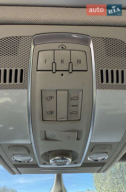 Позашляховик / Кросовер Audi Q7 2012 в 
