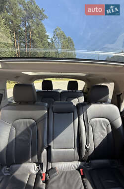 Позашляховик / Кросовер Audi Q7 2012 в 