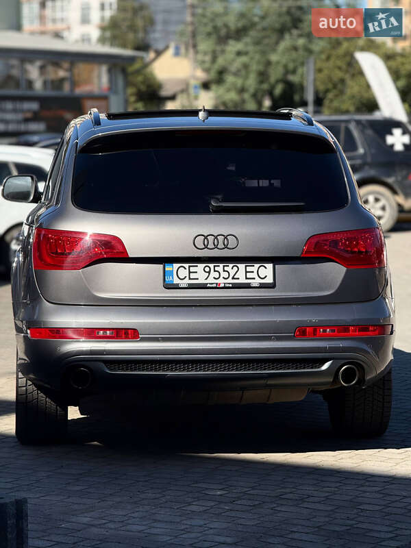 Позашляховик / Кросовер Audi Q7 2010 в Чернівцях