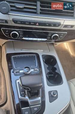 Внедорожник / Кроссовер Audi Q7 2019 в 