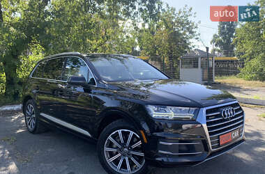 Позашляховик / Кросовер Audi Q7 2016 в 