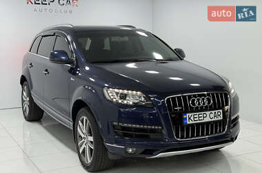 Внедорожник / Кроссовер Audi Q7 2013 в 