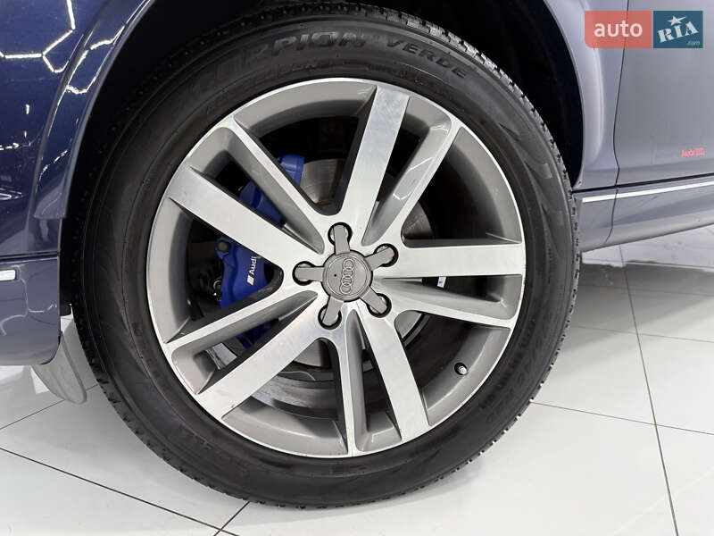 Позашляховик / Кросовер Audi Q7 2013 в Одесі