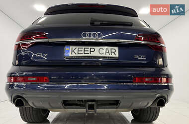 Внедорожник / Кроссовер Audi Q7 2013 в 