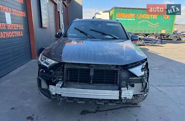 Внедорожник / Кроссовер Audi Q7 2021 в 