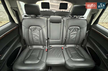 Позашляховик / Кросовер Audi Q7 2011 в 