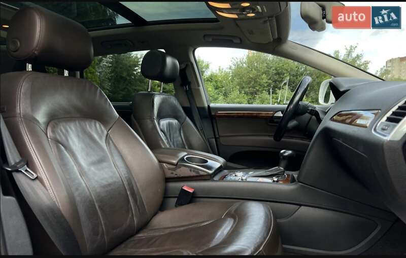 Позашляховик / Кросовер Audi Q7 2015 в Дрогобичі