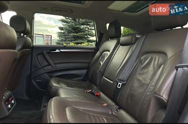 Позашляховик / Кросовер Audi Q7 2015 в 