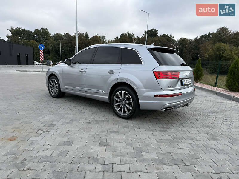 Внедорожник / Кроссовер Audi Q7 2017 в Виннице