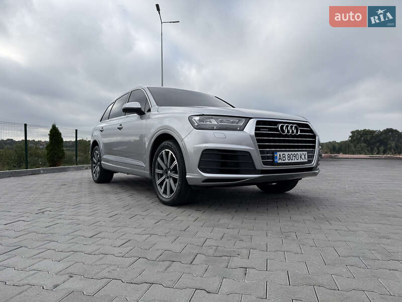 Внедорожник / Кроссовер Audi Q7 2017 в Виннице