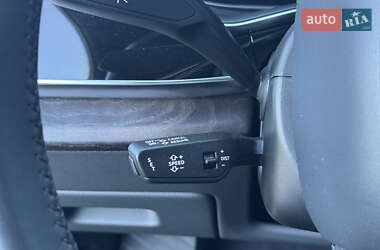 Позашляховик / Кросовер Audi Q7 2019 в 