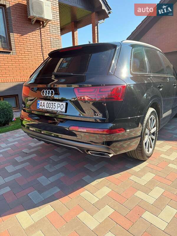 Внедорожник / Кроссовер Audi Q7 2017 в Киеве
