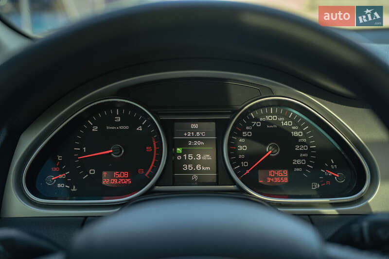 Внедорожник / Кроссовер Audi Q7 2010 в Черновцах
