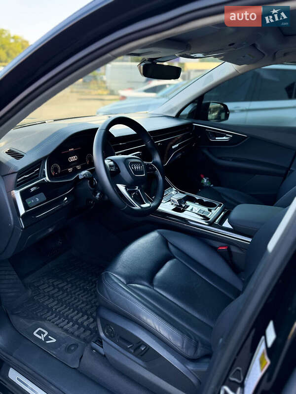 Позашляховик / Кросовер Audi Q7 2022 в Одесі фото 18 Позашляховик / Кросовер Audi Q7 2022 в Одесі
