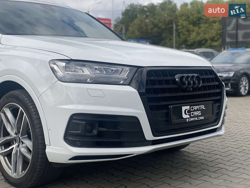 Внедорожник / Кроссовер Audi Q7 2018 в Луцке