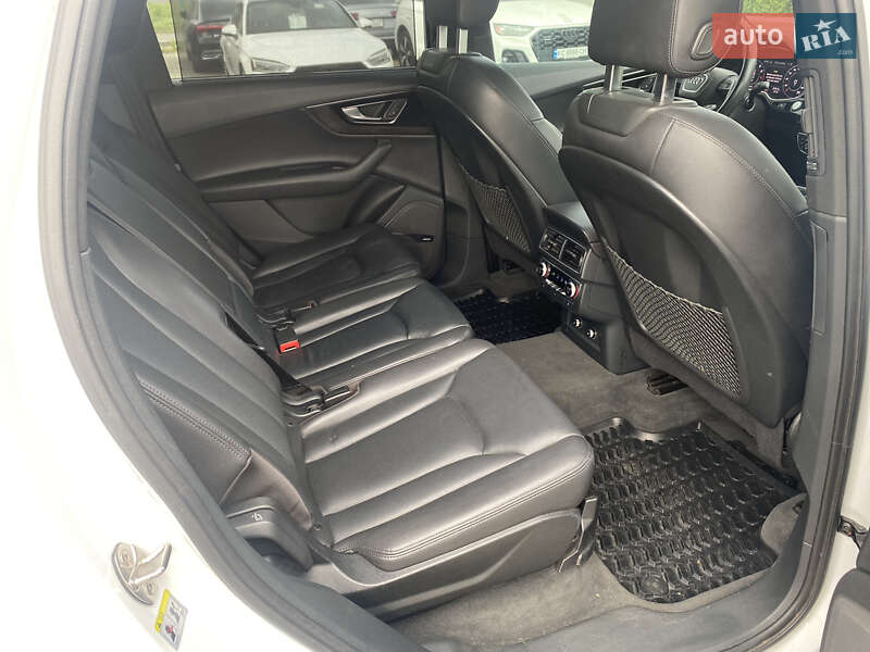Внедорожник / Кроссовер Audi Q7 2018 в Луцке