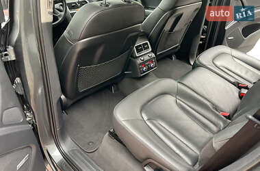 Позашляховик / Кросовер Audi Q7 2015 в 