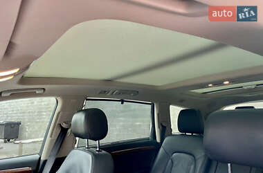 Позашляховик / Кросовер Audi Q7 2015 в 