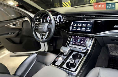 Позашляховик / Кросовер Audi Q7 2019 в 