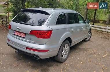 Позашляховик / Кросовер Audi Q7 2014 в 