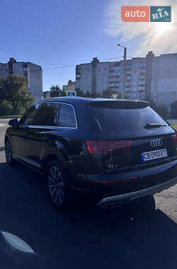 Внедорожник / Кроссовер Audi Q7 2017 в 