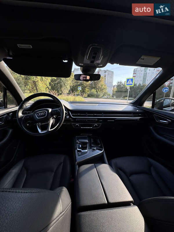 Внедорожник / Кроссовер Audi Q7 2017 в Чернигове