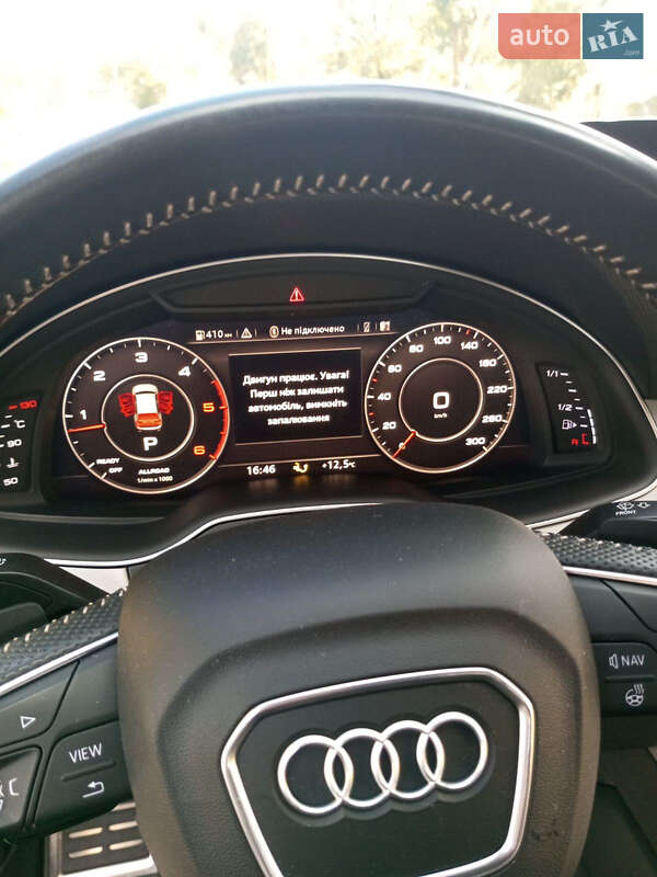 Позашляховик / Кросовер Audi Q7 2017 в Яремчі