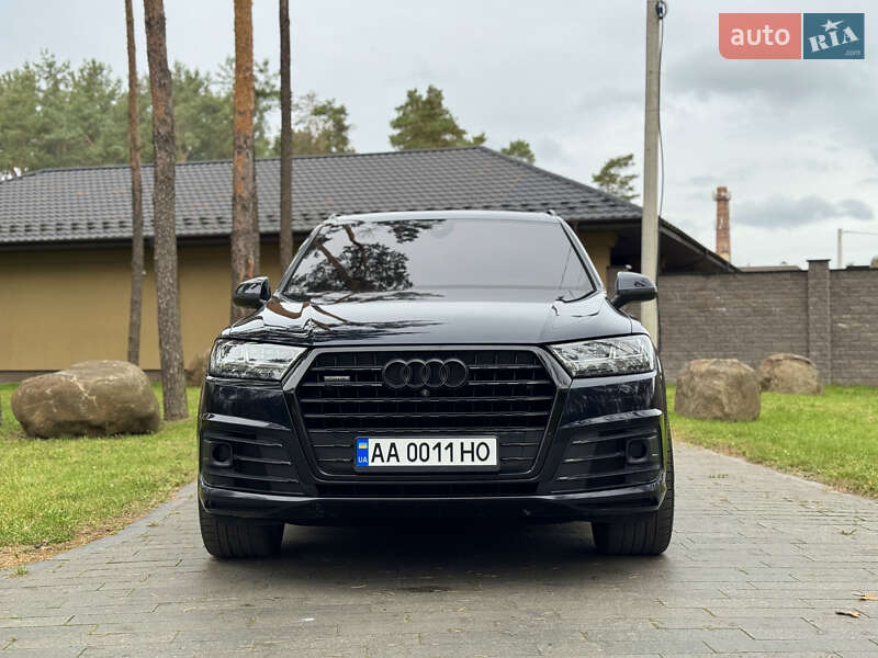 Позашляховик / Кросовер Audi Q7 2017 в Житомирі