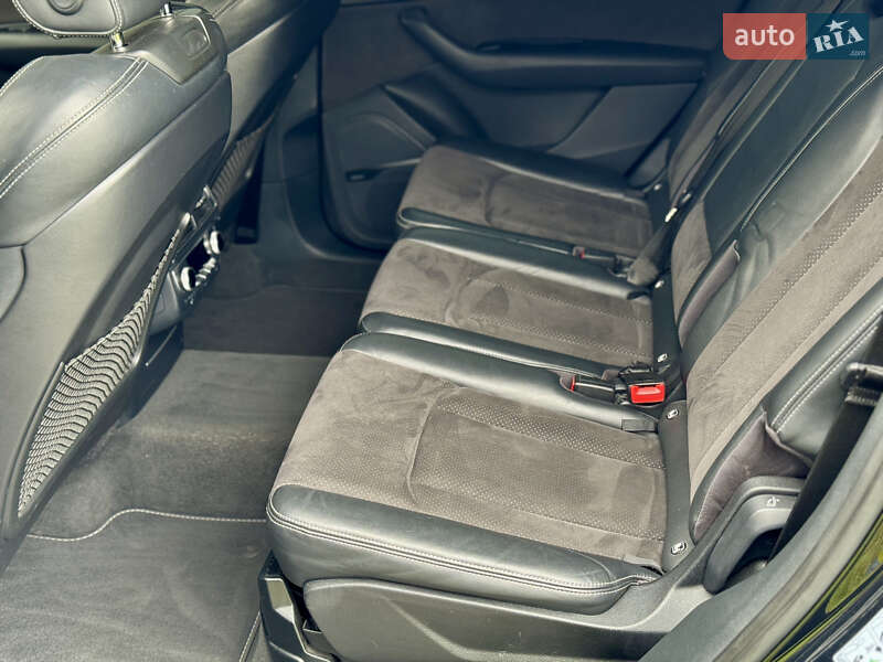 Позашляховик / Кросовер Audi Q7 2017 в Житомирі
