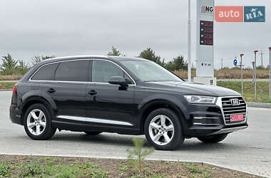 Позашляховик / Кросовер Audi Q7 2017 в 