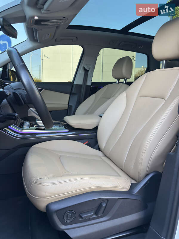 Позашляховик / Кросовер Audi Q7 2020 в Одесі