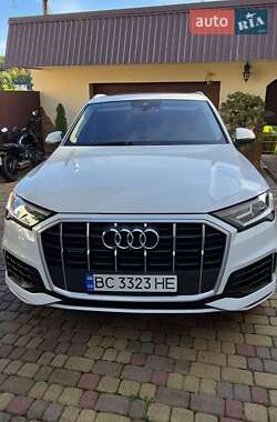 Внедорожник / Кроссовер Audi Q7 2020 в 