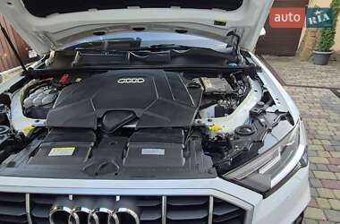 Внедорожник / Кроссовер Audi Q7 2020 в 