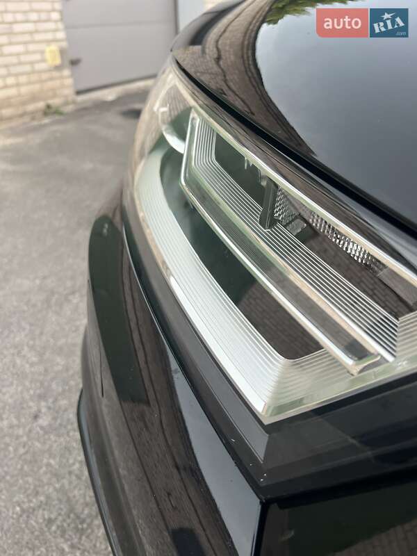 Внедорожник / Кроссовер Audi Q7 2015 в Виннице