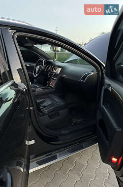Внедорожник / Кроссовер Audi Q7 2006 в 