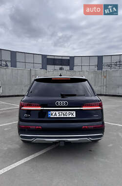 Внедорожник / Кроссовер Audi Q7 2019 в 