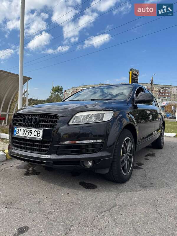 Внедорожник / Кроссовер Audi Q7 2007 в Полтаве