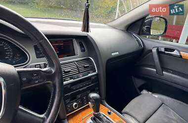 Позашляховик / Кросовер Audi Q7 2007 в 