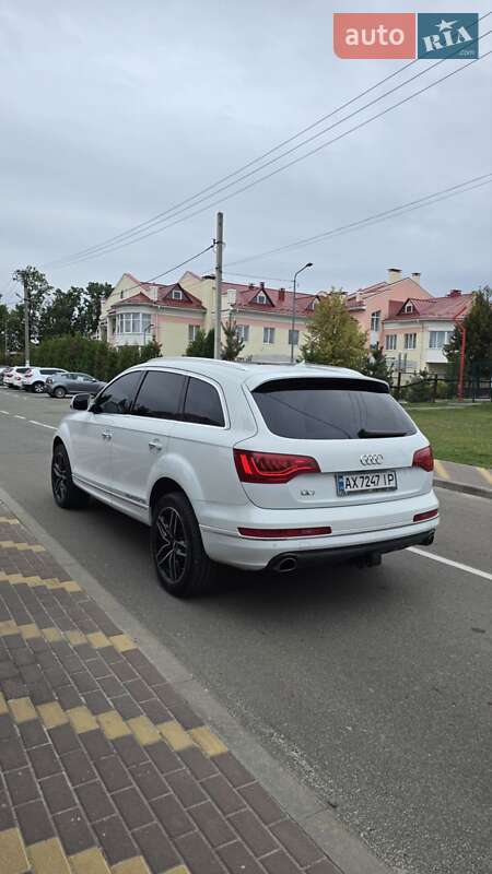 Внедорожник / Кроссовер Audi Q7 2013 в Киеве