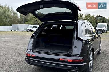 Внедорожник / Кроссовер Audi Q7 2019 в 