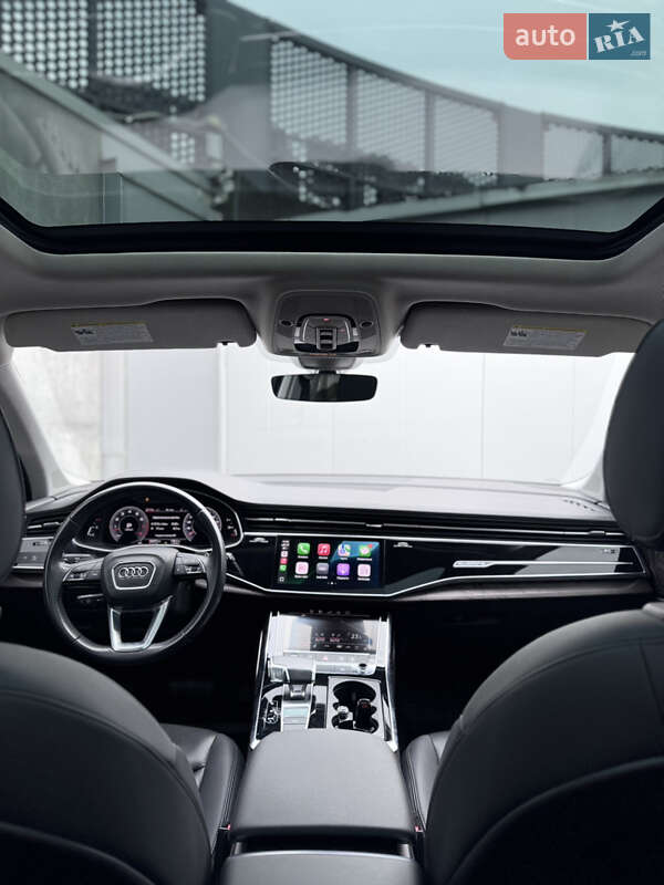 Внедорожник / Кроссовер Audi Q7 2019 в Киеве