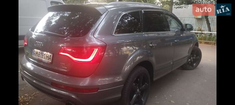 Позашляховик / Кросовер Audi Q7 2013 в Сумах