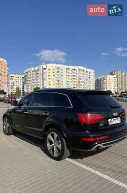 Внедорожник / Кроссовер Audi Q7 2012 в 