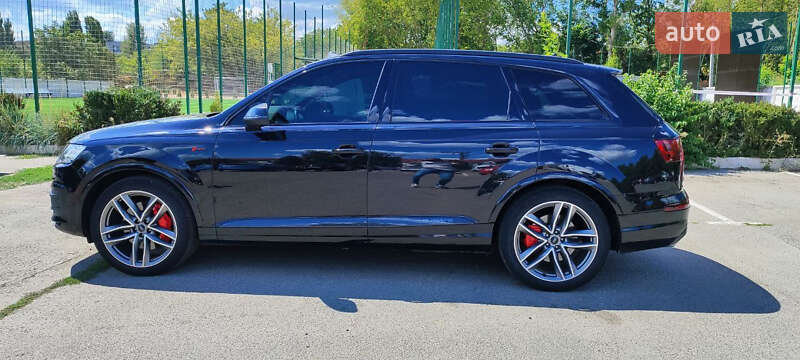Позашляховик / Кросовер Audi Q7 2016 в Кропивницькому